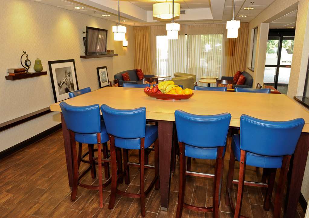 Hampton Inn Chicago Elgin/I-90 Dalaman gambar